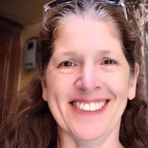 Portrait of Lisa Foster, LCPC